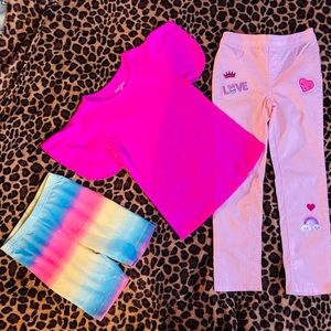 Girl’s size 6, 365 Kids 3 piece Outfit